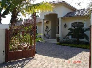 550 Ocean Blvd, Golden Beach, FL 33160