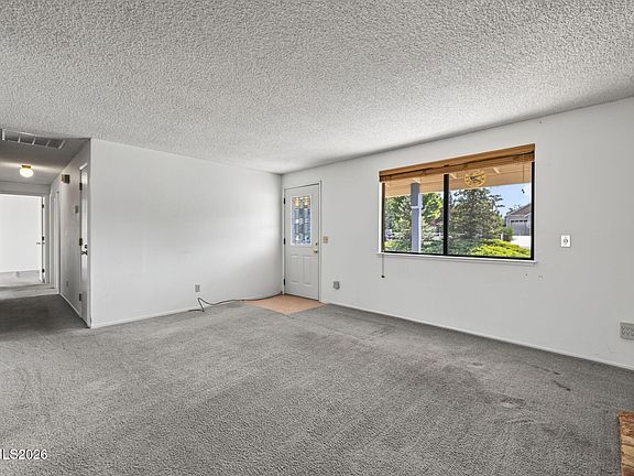 4th image of 2724 Stewart Ave