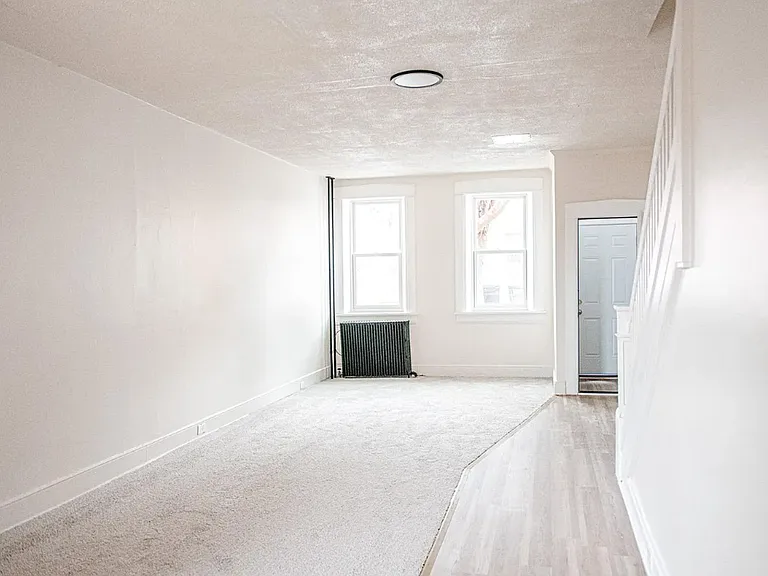 16 Conestoga St — Photo 6