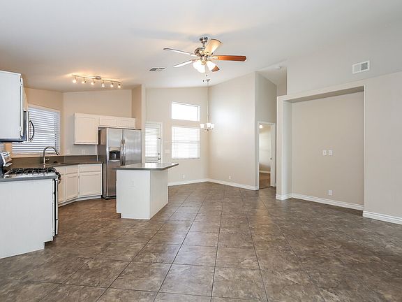 4th image of 8216 James Grayson Dr