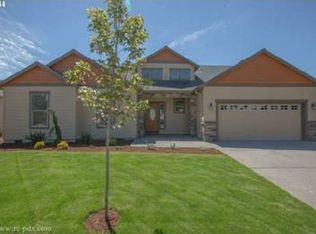 915 E 3rd St, Yamhill, OR 97148