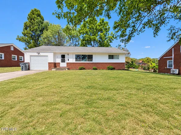 829 Carlisle Dr, Kingsport, TN 37660