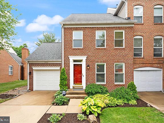 5th image of 12056 Edgemere Cir