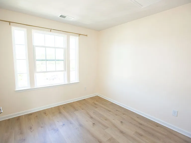 3rd floor bedroom 2