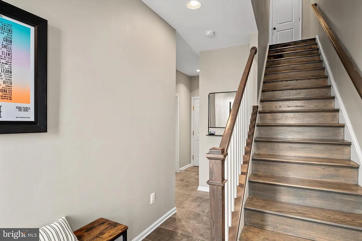 Building Photo - 1310 Jackson St #1