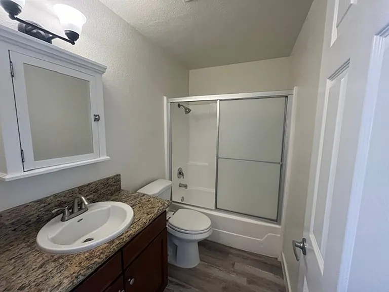 320 W Canon Perdido St #1 — Photo 9
