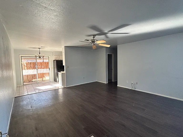 102 Gatewood Ln — Photo 10