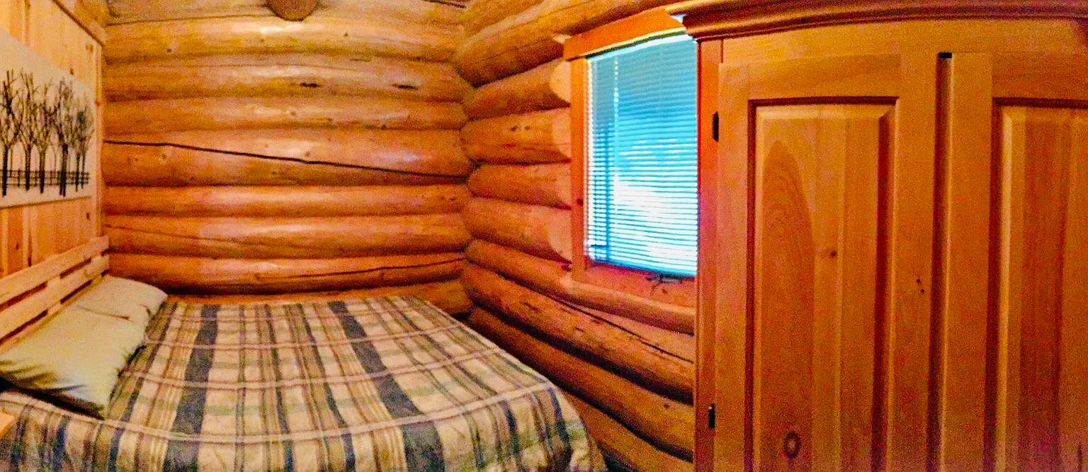 3 bed, 950 sqft, $1,100 — Photo 1