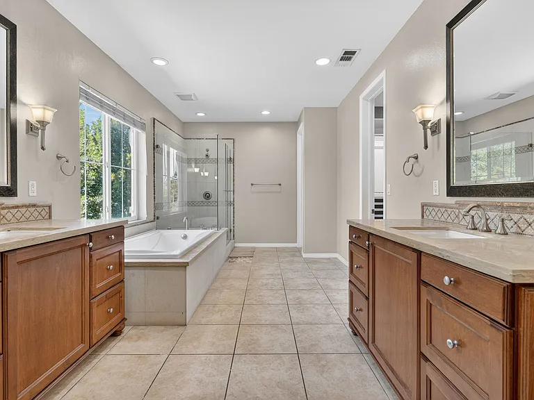 26525 Craftsmen Ct — Photo 29