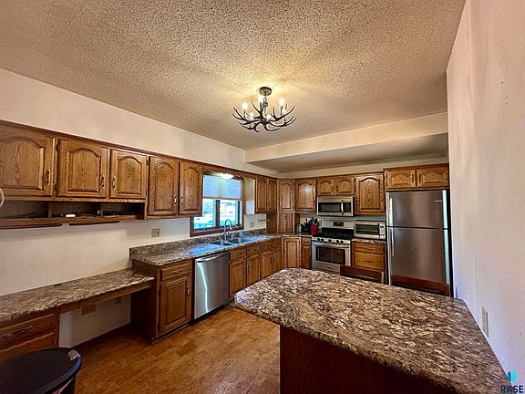 5th image of 420 N Freeman Ave