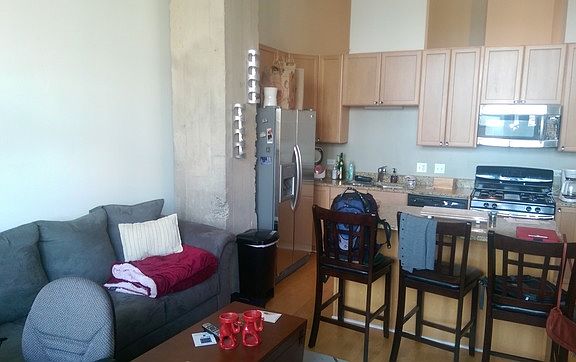 3rd image of 320 E 21st St Unit 614
