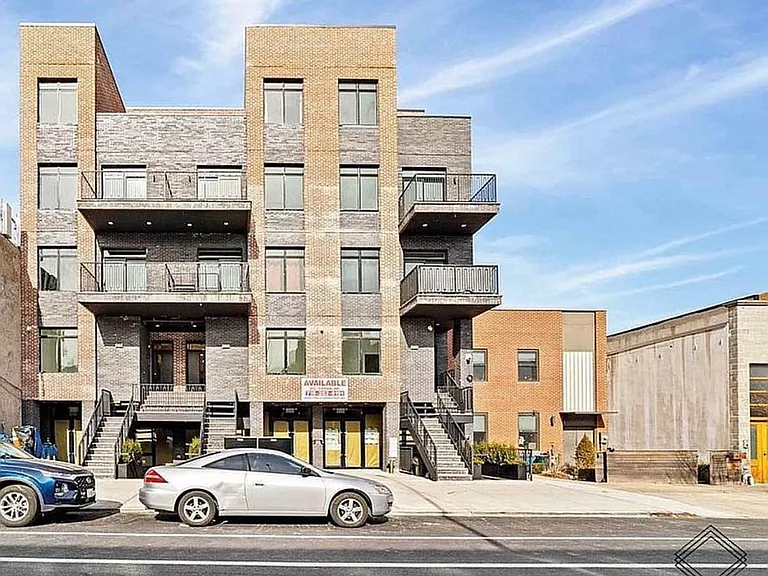 1537 Dean St #3L — Photo 15