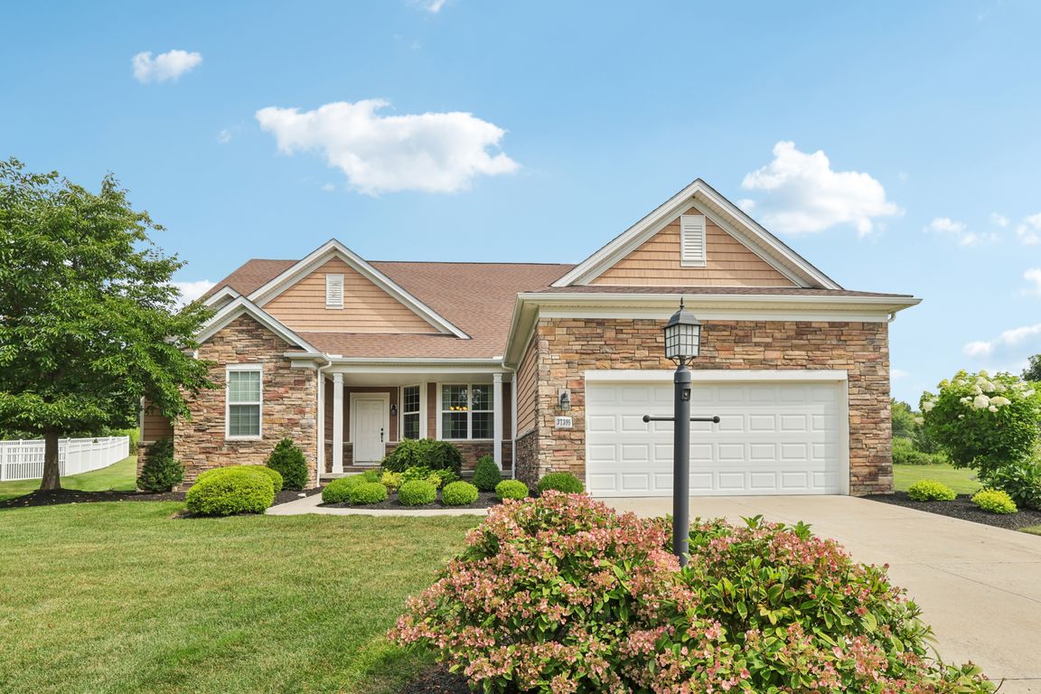 Wexford Dr-S1108-001.jpg