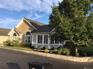 2643 Prestwick Village Cir, Springfield, OH 45503