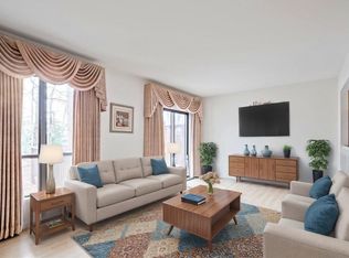 6627 Westbury Oaks Ct, Springfield, VA 22152