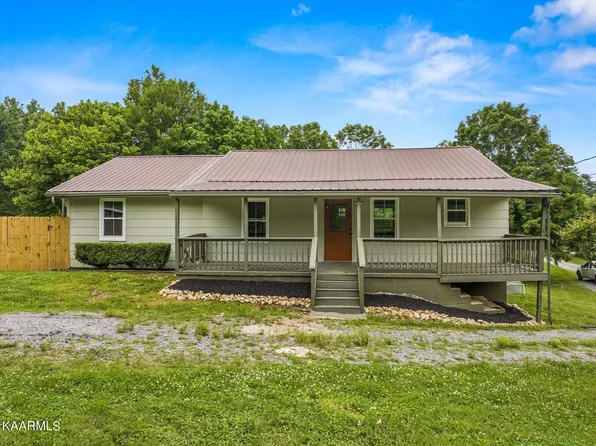 3235 E Raccoon Valley Dr, Powell, TN 37849