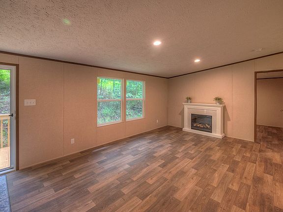 3rd image of 1254 Friendship Church Rd