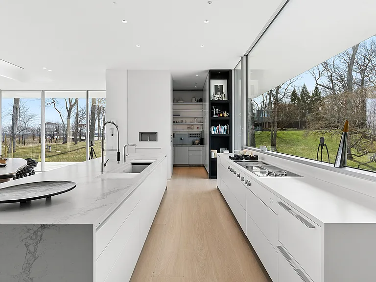 22 Hedges Banks Dr — Photo 10