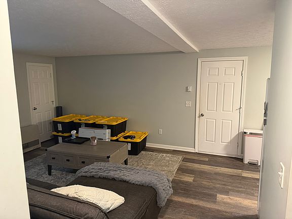 4th image of 10 Derby Rd #5