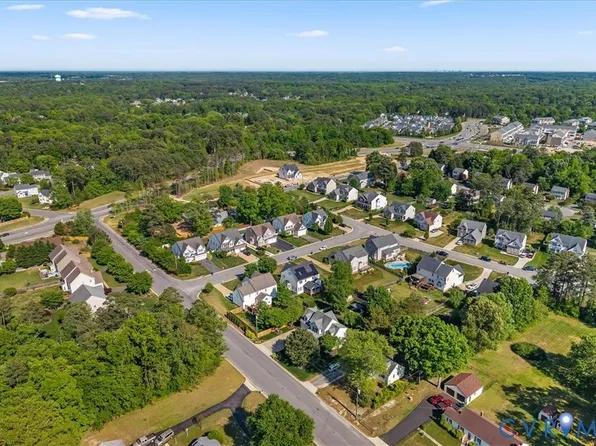 2909 Laurel Woods Ln, Henrico, VA 23233