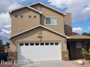 1037 Las Golondrinas Ct NW, Albuquerque, NM 87107