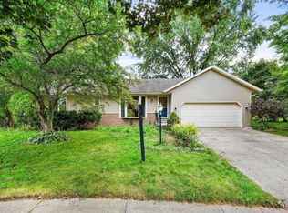5 Hoff Ct, Madison, WI 53711