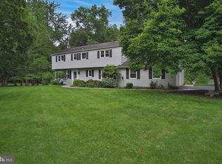 538 Lenape Cir, Langhorne, PA 19047