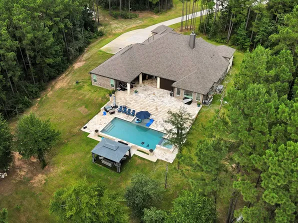 130 Bighorn Rd, Huntsville, TX 77340