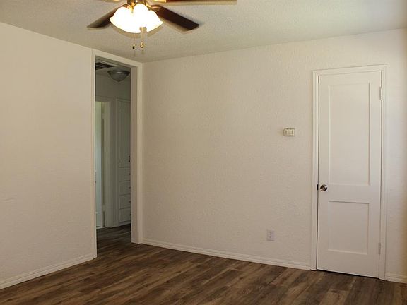 2nd image of 764 E Rose Dr