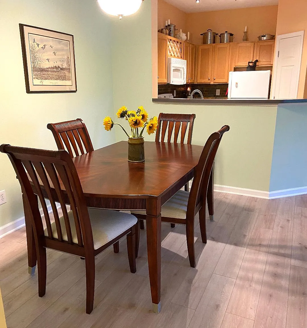 2 bed, 1113 sqft, $1,890 — Photo 2
