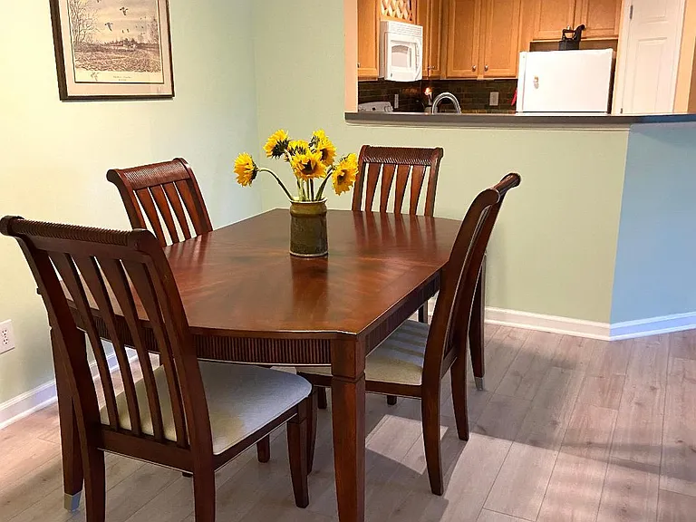 280 Riverbend Dr #2D — Photo 2