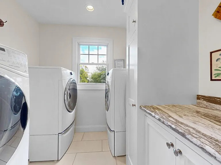 Laundry Room Cabinet