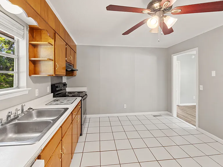 7164 Holland Ln — Photo 15