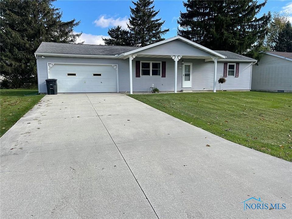 1st image of 425 N Park Ln