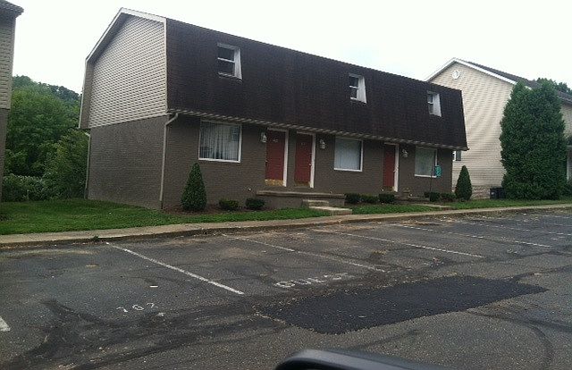 1st image of 764 Southwood Dr SW