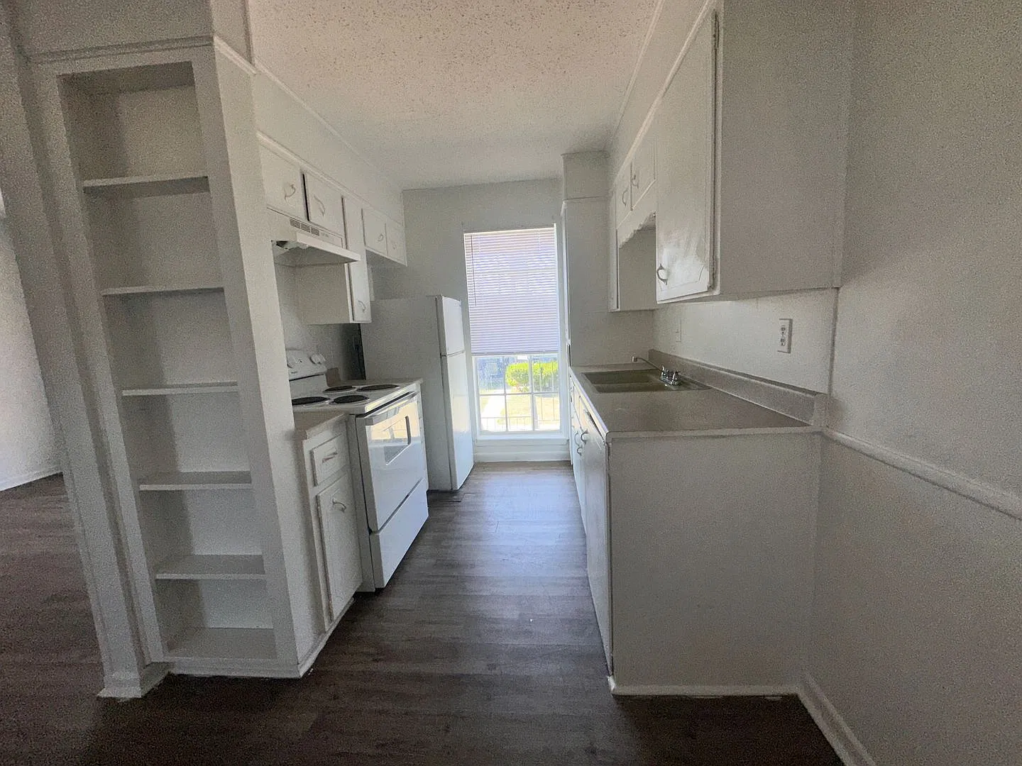 Eastgate Apartments — Photo 4