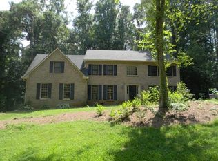 1238 Woodcliff Ct, Lilburn, GA 30047