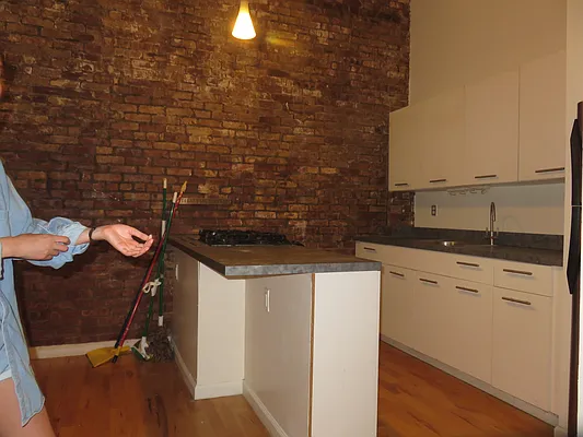 Rented by Rennit Inc. | media 32