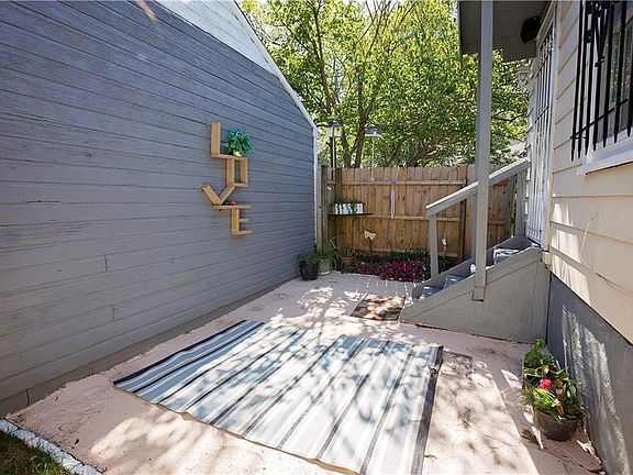 4th image of 3409 Broadway