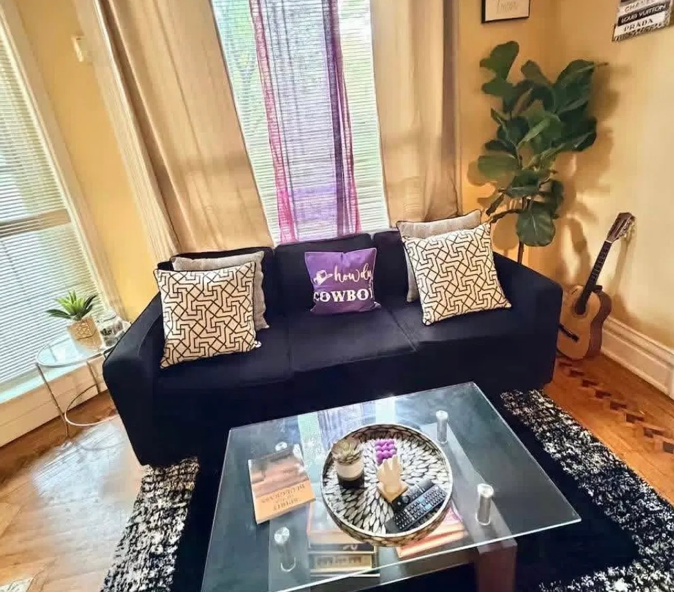 2 bed, 1250 sqft, $1,000 — Photo 2