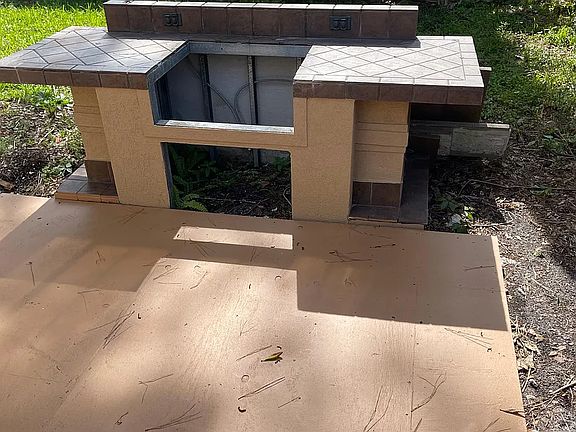 4th image of 7637 Sunwood Dr