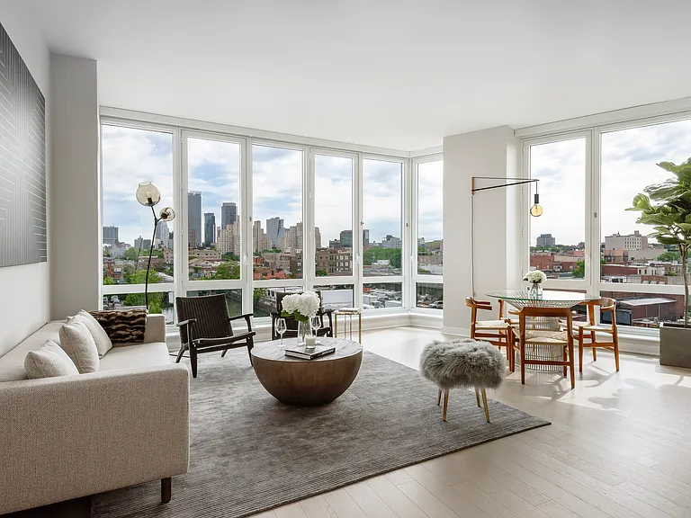 363 Bond St #567 — Photo 3
