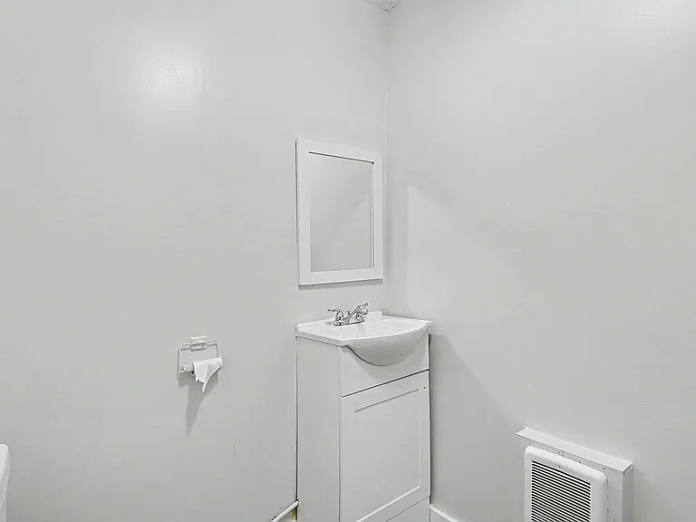 9030 Columbus Rd — Photo 3