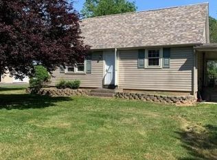 1482 Hilltop Rd, Pottstown, PA 19464