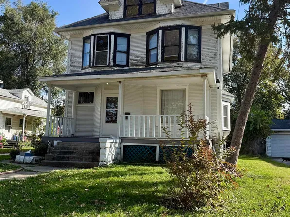 263 Fulton St, Galesburg, IL 61401