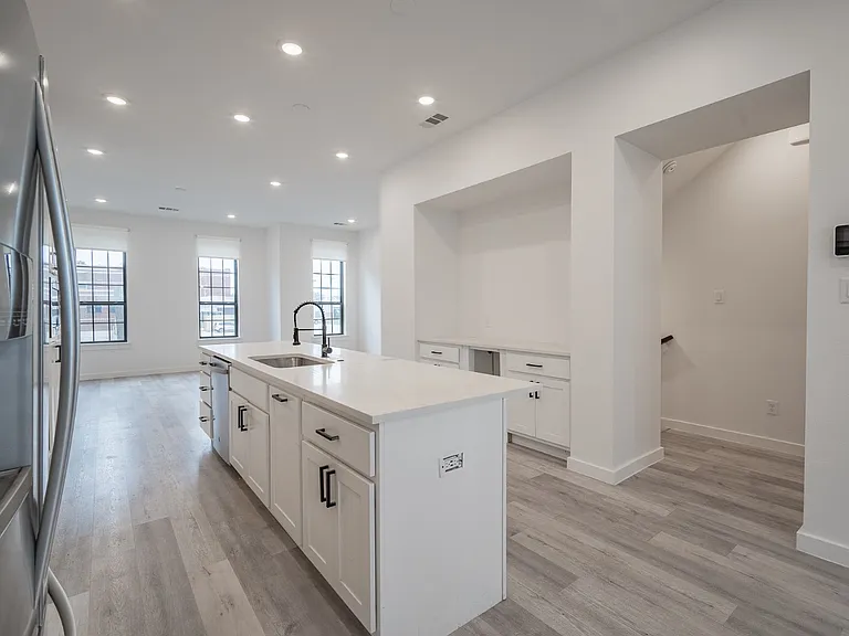 4808 San Jacinto St #203 — Photo 6