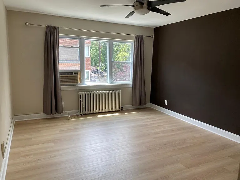 2339 40th Pl NW #304 — Photo 8