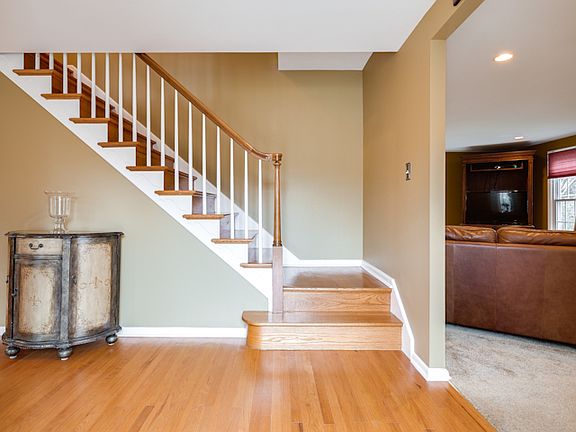 4th image of 118 Bentwood Dr