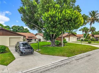 183 Round Key Cir #D-4, Naples, FL 34112