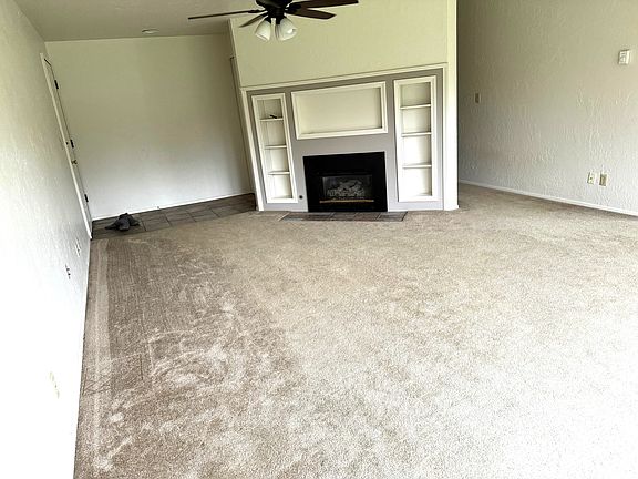 2nd image of 4020 NW Atlantis Ln #4020